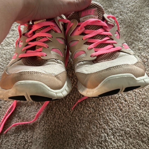 Nike Free Run 2 Athletic Shoes - Picture 2 of 9